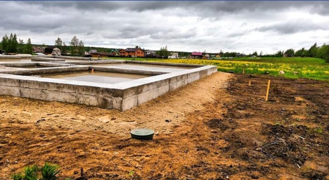 Закончен ленточный фундамент в д. Дроздово