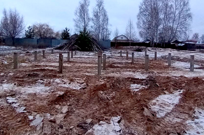 Установка свайного фундамента в зимнее время