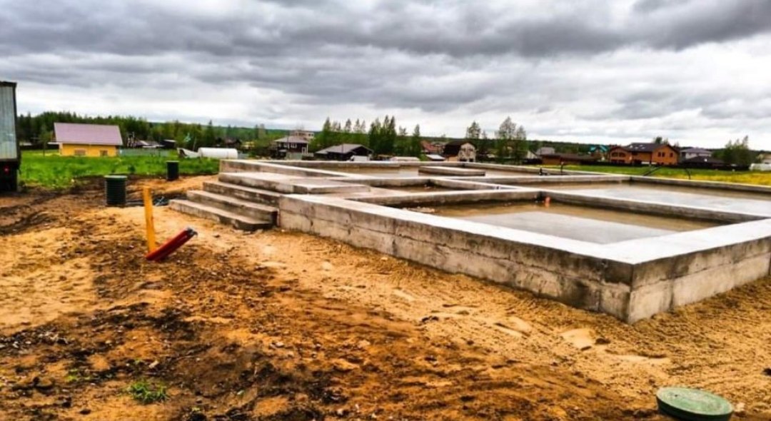 Закончен ленточный фундамент в д. Дроздово